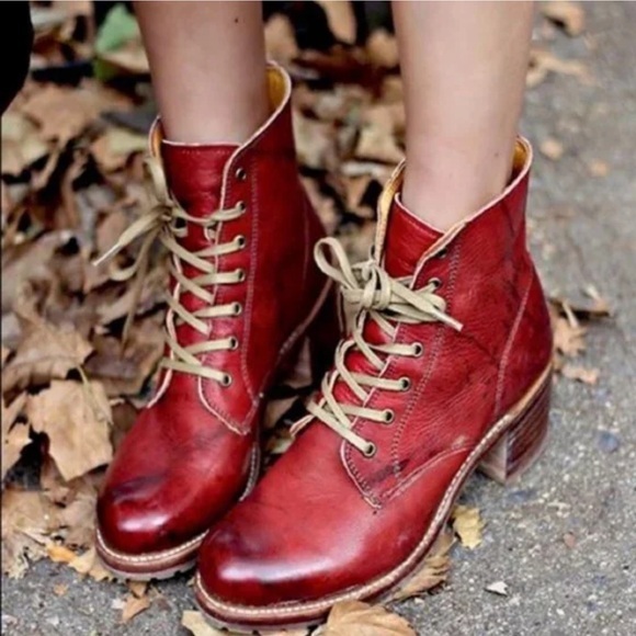 RARE Frye Sabrina 6G LaceUp Red Retro Combat Ankle Boots Size 8M - Picture 1 of 15